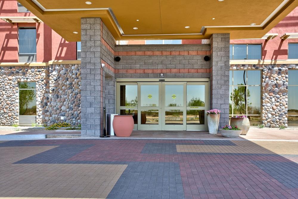 Hampton Inn & Suites Scottsdale At Talking Stick Exteriör bild