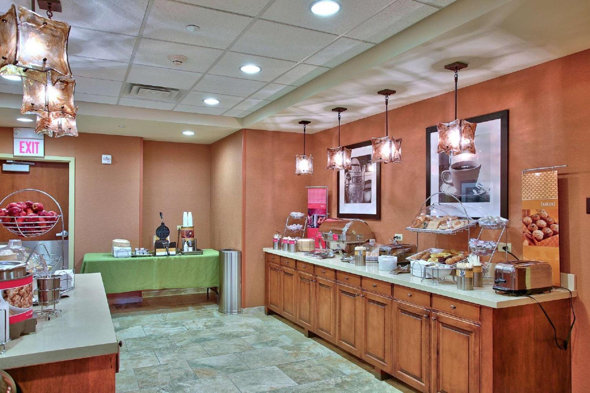 Hampton Inn & Suites Scottsdale At Talking Stick Exteriör bild