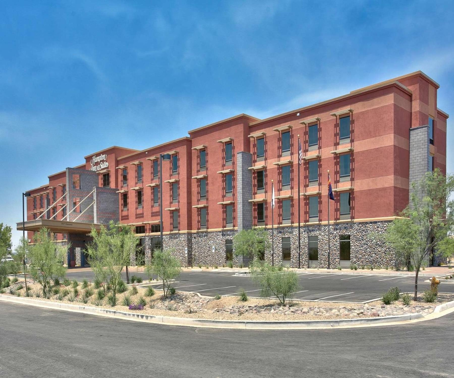 Hampton Inn & Suites Scottsdale At Talking Stick Exteriör bild
